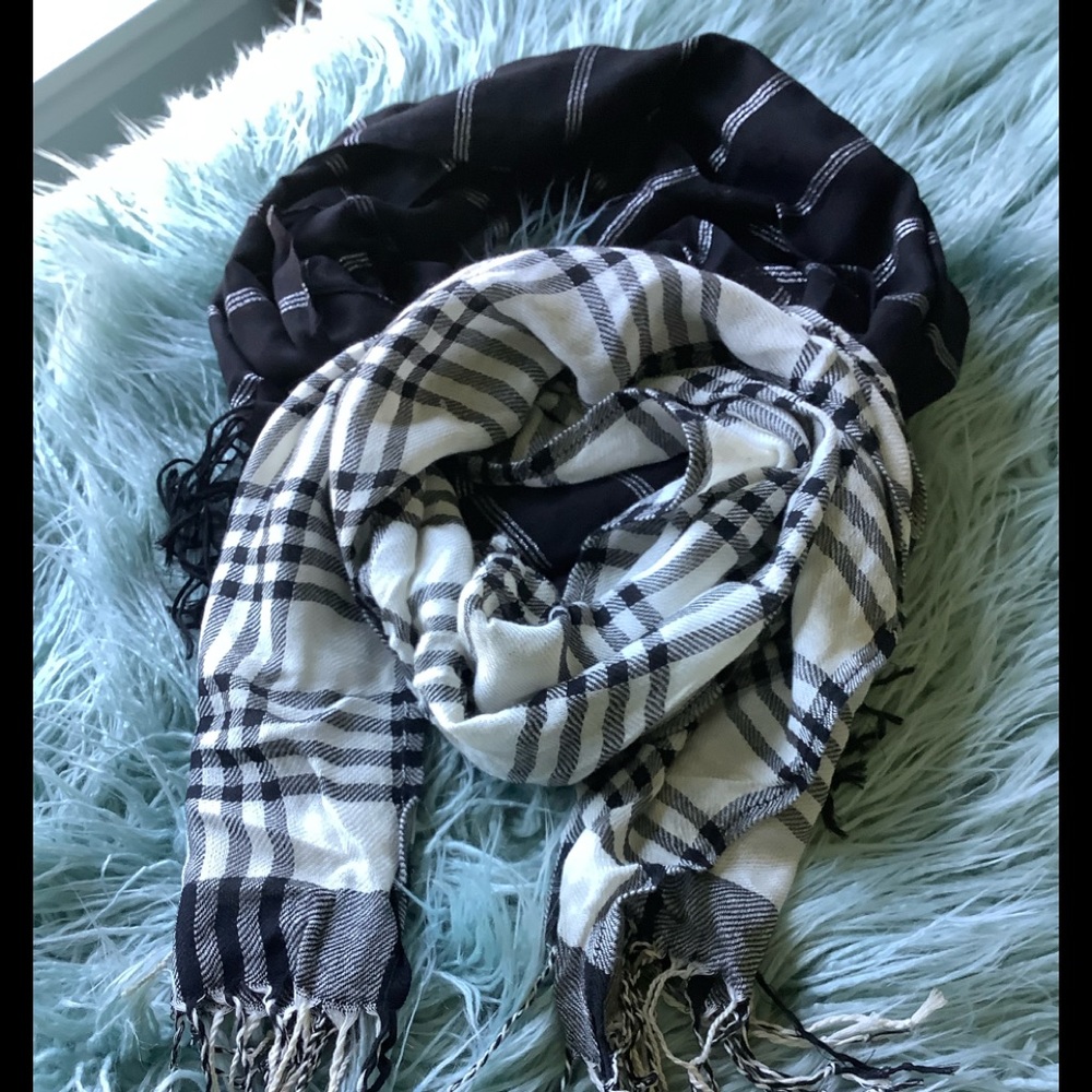 2 Scarves